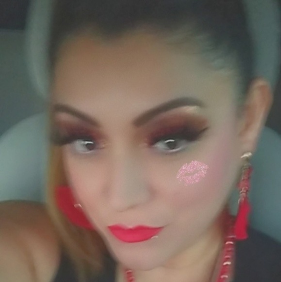 Meet your Posher, Melin - Picture 1 of 1